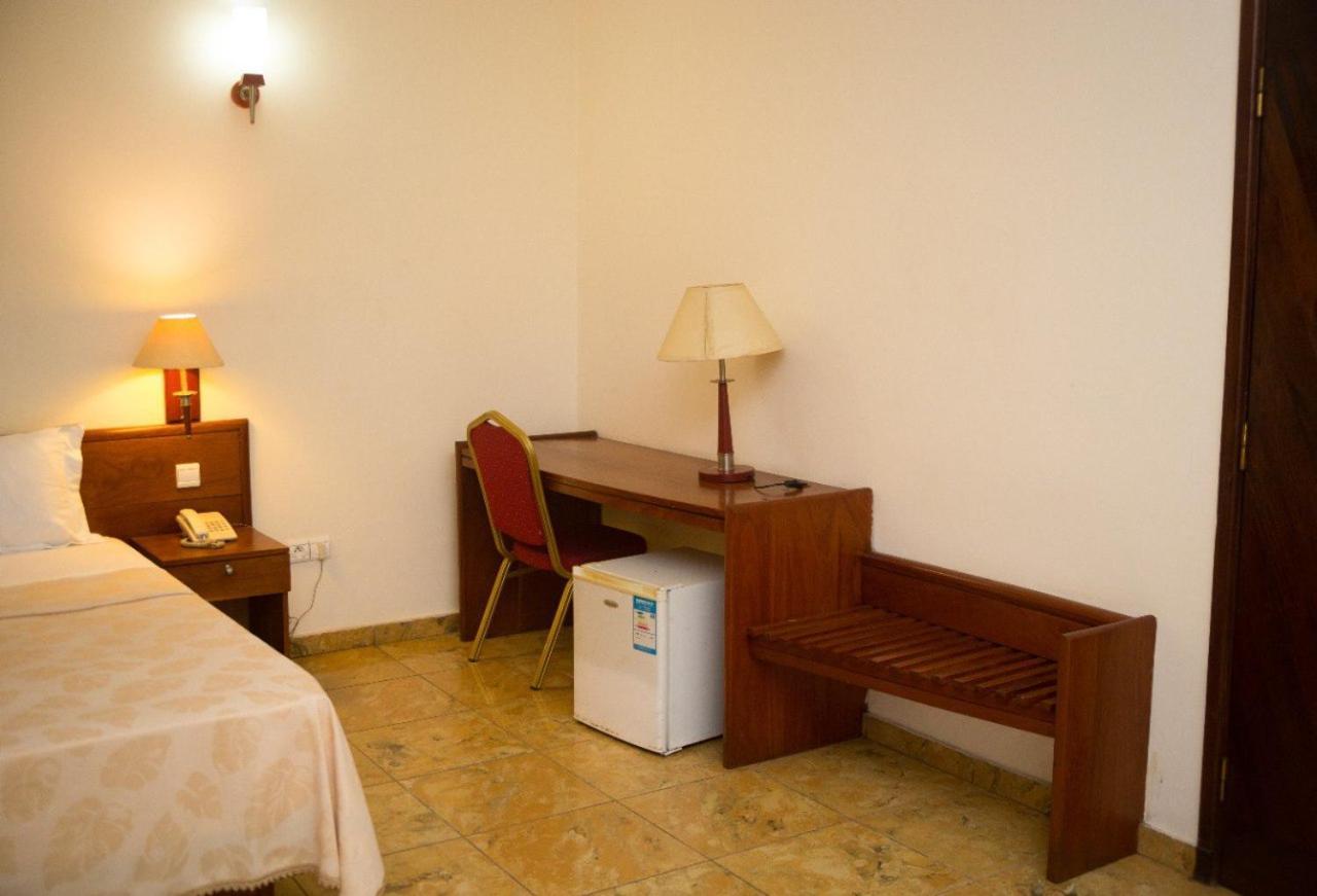 Hotel Marbella Λομέ Εξωτερικό φωτογραφία